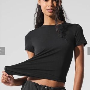 Ali yoga , all day short sleeve top